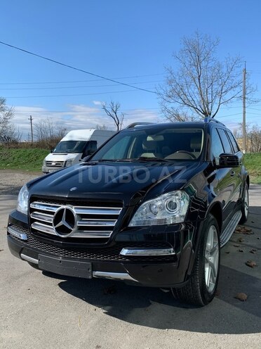Mercedes GL 500 4MATIC 2011, 180,000 km - 5.5 l - Xaçmaz