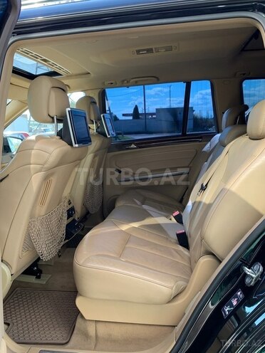 Mercedes GL 500 4MATIC 2011, 180,000 km - 5.5 l - Xaçmaz