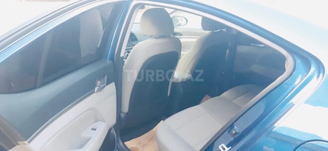 Hyundai Elantra 2018, 79,862 km - 2.0 l - Bakı