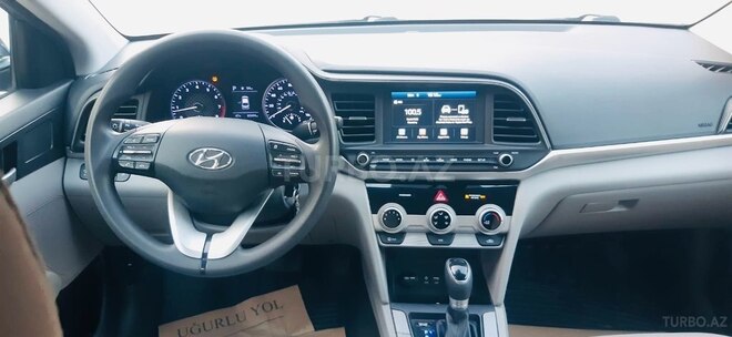 Hyundai Elantra 2018, 79,862 km - 2.0 l - Bakı