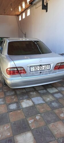 Mercedes E 240 1999, 327,000 km - 2.4 л - Bakı