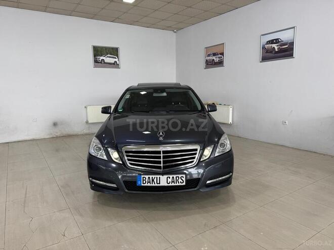 Mercedes E 250-1