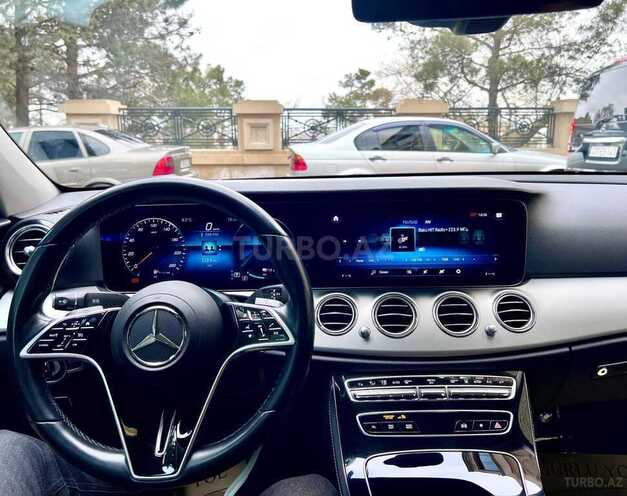 Mercedes E 300 de-11