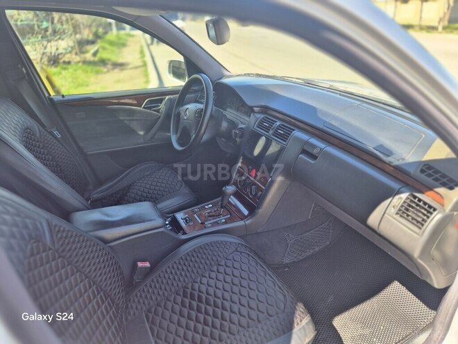 Mercedes E 200 1999, 383,875 km - 2.0 l - Sumqayıt