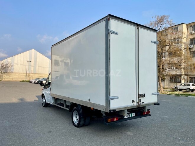 Ford Transit-7