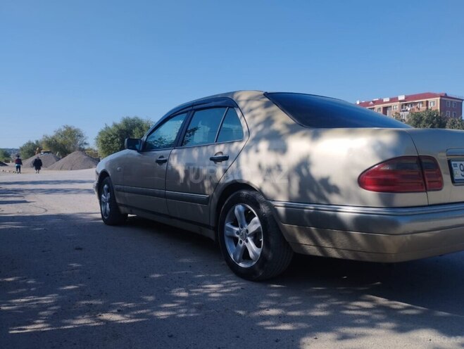 Mercedes E 230 1996, 431,897 km - 2.3 l - Bakı