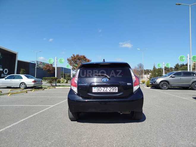 Toyota Prius C 2016, 145,000 km - 1.5 l - Bakı