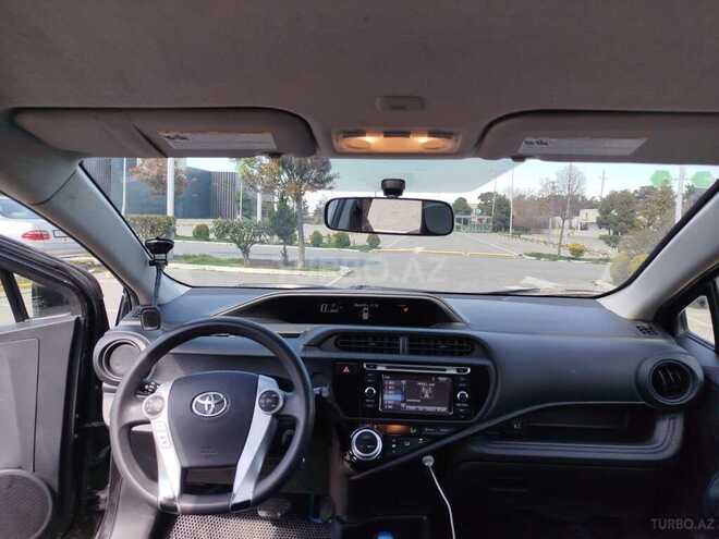 Toyota Prius C 2016, 145,000 km - 1.5 l - Bakı