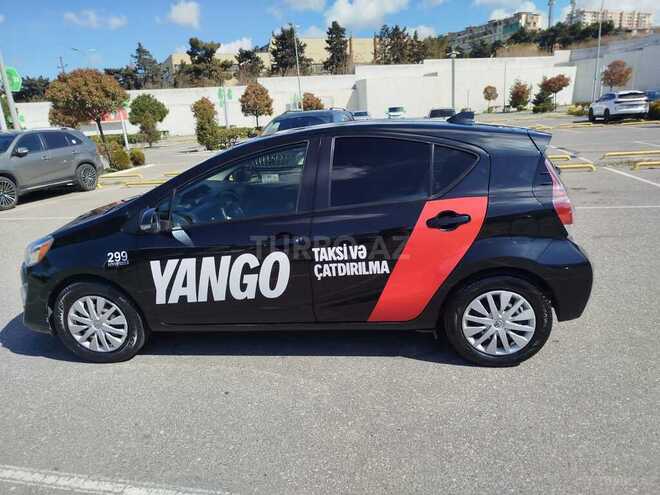 Toyota Prius C 2016, 145,000 km - 1.5 l - Bakı