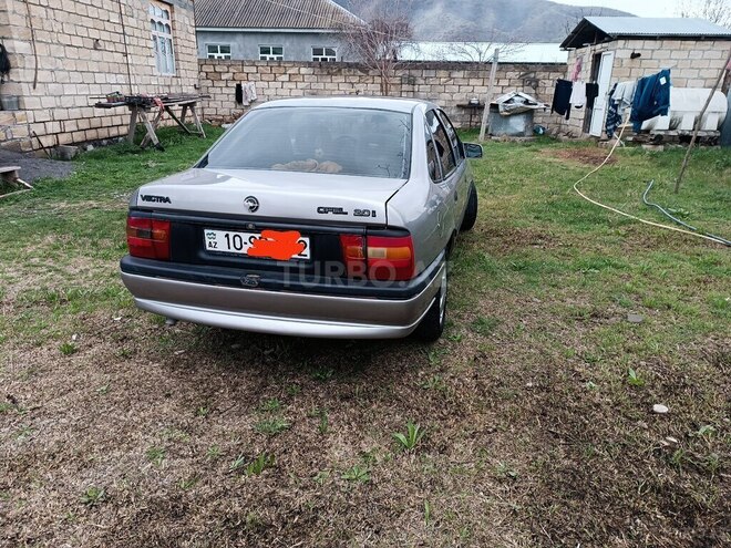 Opel Vectra 1994, 320,000 km - 2.0 l - Şəki