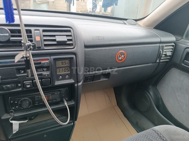 Opel Vectra 1994, 320,000 km - 2.0 l - Şəki