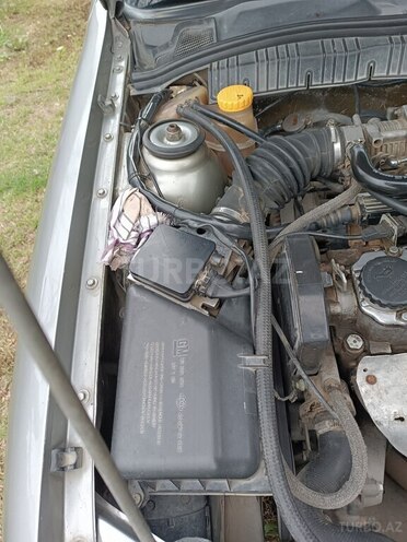 Opel Vectra 1994, 320,000 km - 2.0 l - Şəki