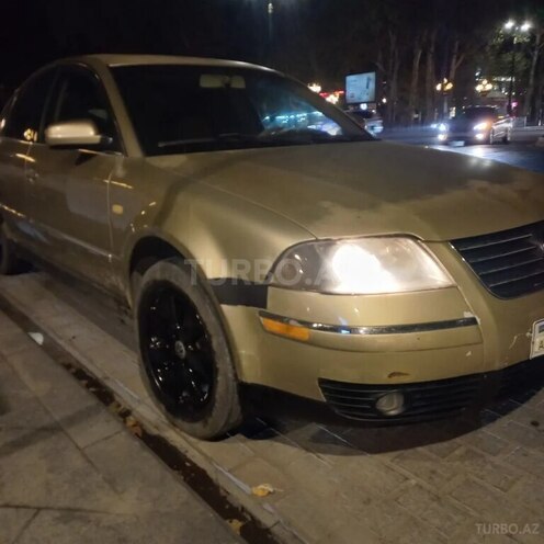 Volkswagen Passat 2001, 318,000 km - 1.8 l - Gəncə