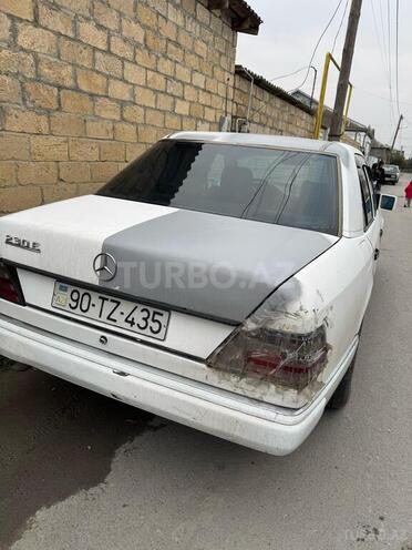 Mercedes E 200 1994, 444,444 km - 2.0 л - Mingəçevir
