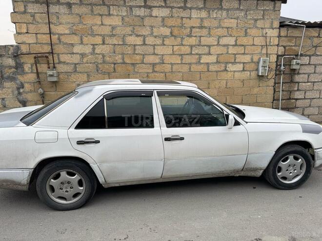 Mercedes E 200 1994, 444,444 km - 2.0 л - Mingəçevir