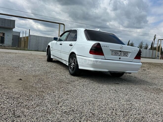 Mercedes C 180 1997, 552,298 km - 1.8 l - Sabirabad