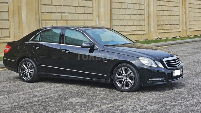 Mercedes E 250 2010, 162,500 km - 1.8 l - Bakı