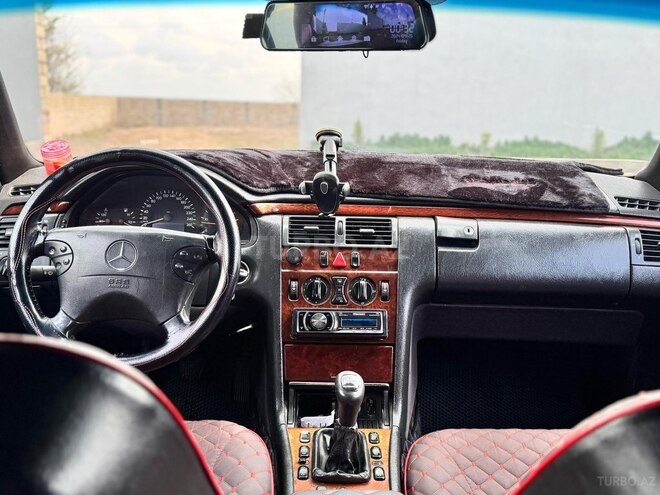 Mercedes E 220 d 1999, 500,000 km - 2.2 л - Bakı