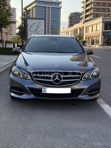 Mercedes E 250 4MATIC 2015, 216,000 km - 2.2 л - Bakı