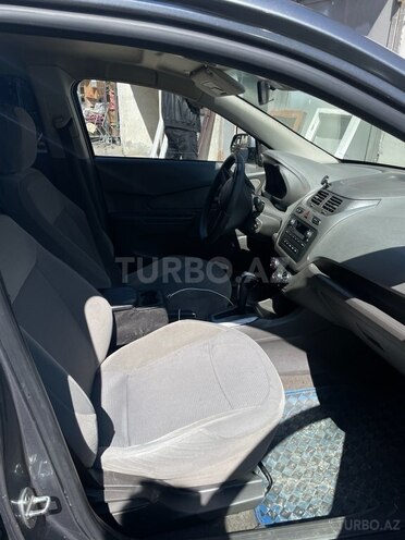 Chevrolet Cobalt-7