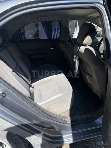 Chevrolet Cobalt-8