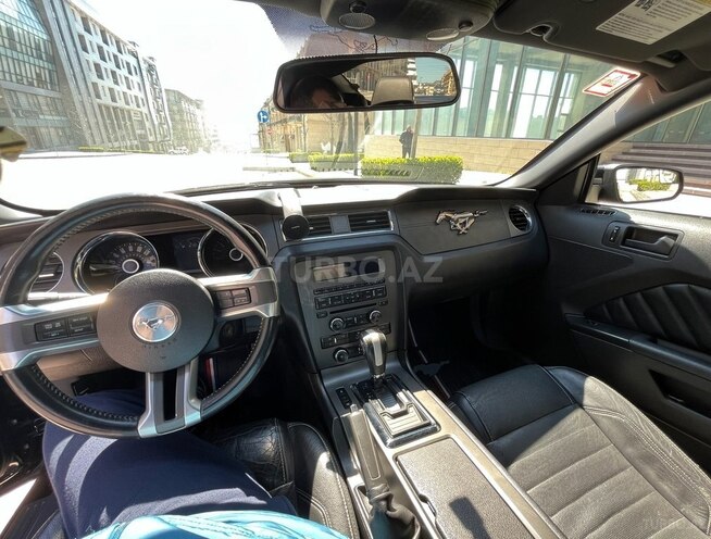Ford Mustang-11