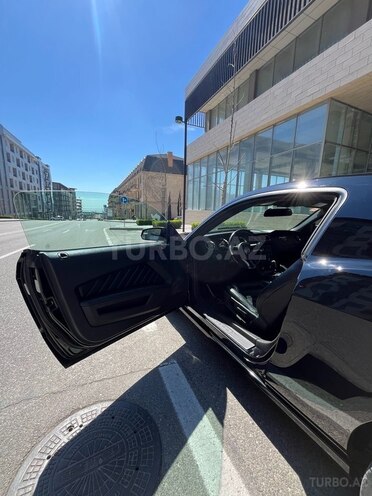 Ford Mustang-12
