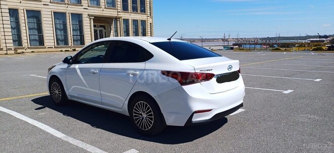 Hyundai Accent 2018, 104,430 km - 1.6 л - Bakı