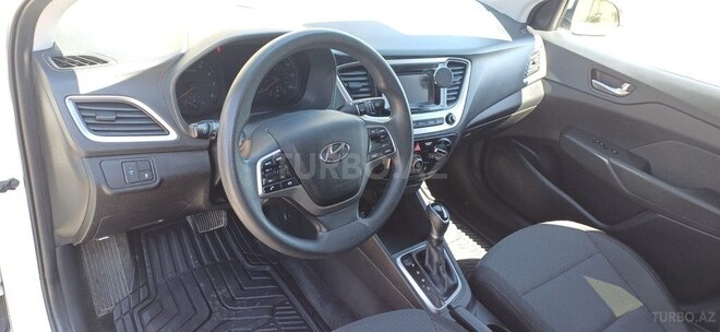 Hyundai Accent 2018, 104,430 km - 1.6 л - Bakı