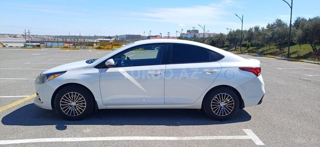 Hyundai Accent 2018, 104,430 km - 1.6 л - Bakı
