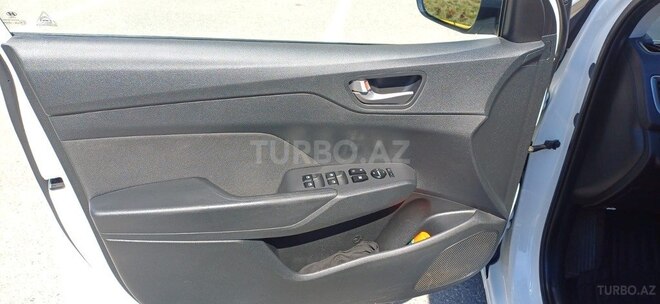 Hyundai Accent 2018, 104,430 km - 1.6 л - Bakı