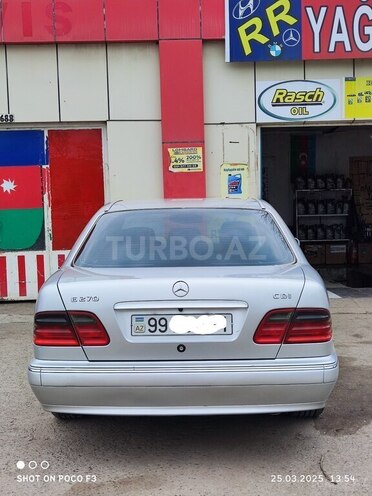 Mercedes E 270 1999, 553,772 km - 2.7 l - Biləsuvar