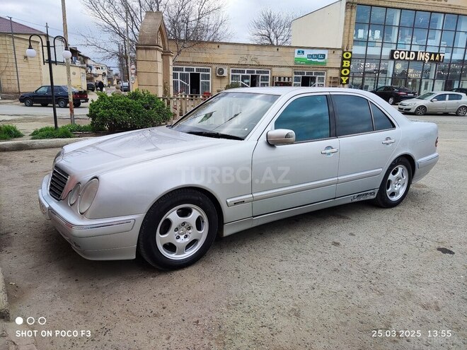 Mercedes E 270 1999, 553,772 km - 2.7 l - Biləsuvar
