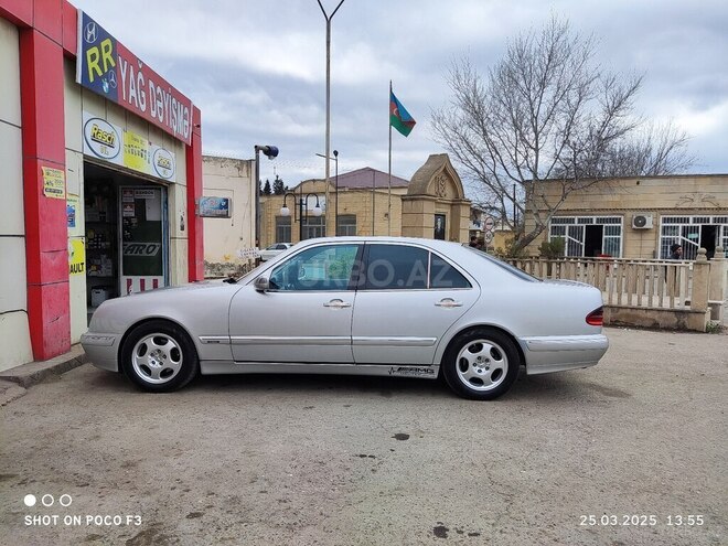 Mercedes E 270 1999, 553,772 km - 2.7 l - Biləsuvar