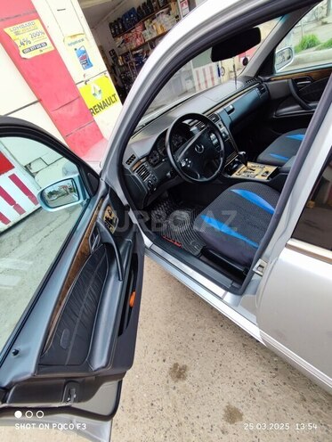Mercedes E 270 1999, 553,772 km - 2.7 l - Biləsuvar