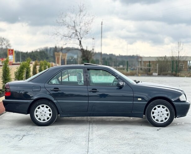 Mercedes C 200 1999, 250,000 km - 2.0 l - Zaqatala