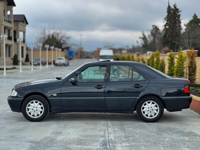 Mercedes C 200 1999, 250,000 km - 2.0 l - Zaqatala