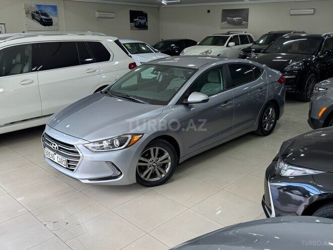 Hyundai Elantra-5