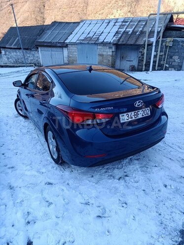 Hyundai Elantra 2015, 234,434 km - 1.8 l - Qax