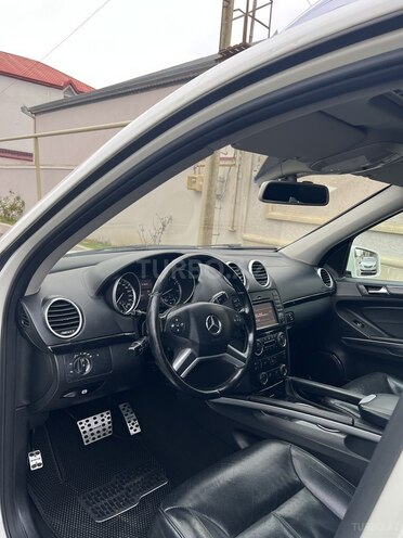 Mercedes GL 500 4MATIC 2010, 261,000 km - 5.5 l - Sumqayıt