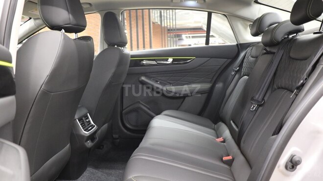DongFeng Aeolus Shine Max 2023, 0 km - 1.5 л - Bakı
