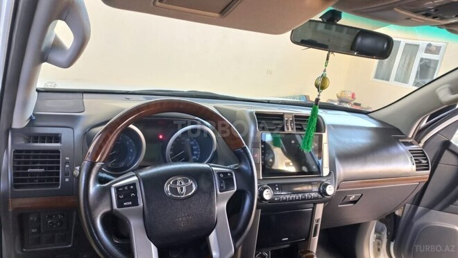 Toyota Land Cruiser Prado 2010, 186,000 km - 2.7 л - Şəmkir
