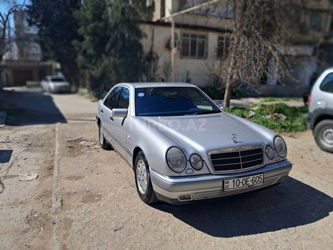 Mercedes E 240 1998, 192,913 km - 2.4 l - Bakı