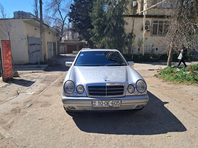 Mercedes E 240 1998, 192,913 km - 2.4 l - Bakı