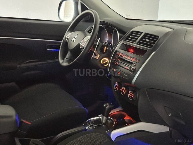 Mitsubishi Outlander Sport 2011, 128,000 km - 2.0 л - Bakı