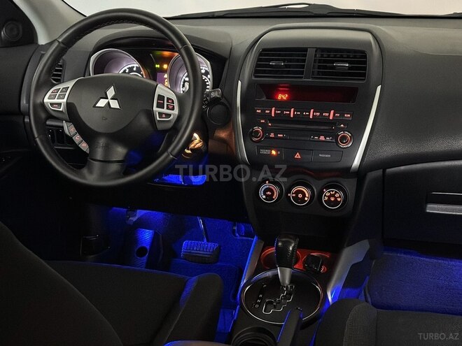 Mitsubishi Outlander Sport 2011, 128,000 km - 2.0 л - Bakı
