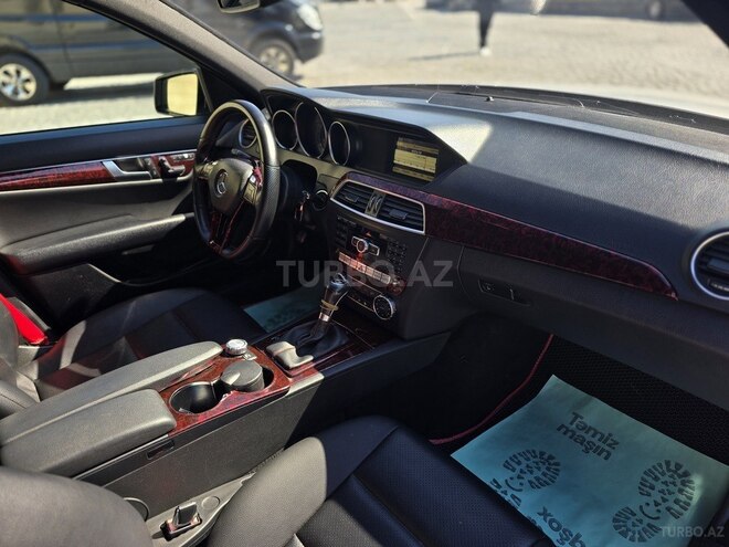 Mercedes C 250 2012, 202,830 km - 1.8 l - Bakı