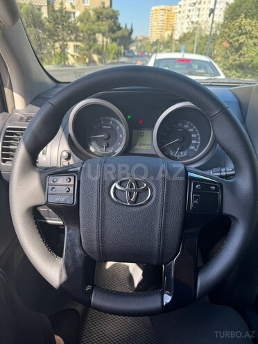 Toyota Land Cruiser Prado 2010, 210,000 km - 2.7 л - Bakı
