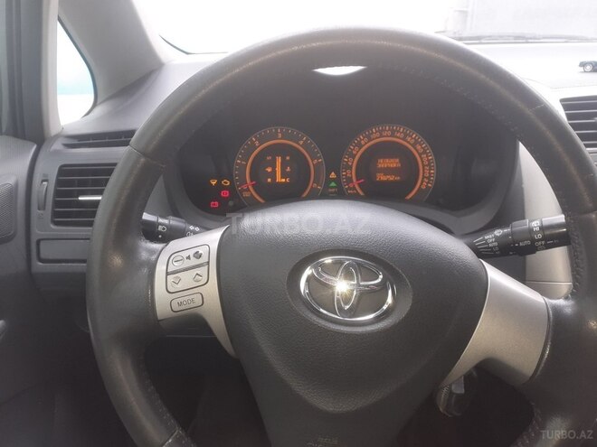 Toyota Auris 2007, 210,000 km - 1.4 l - Bakı