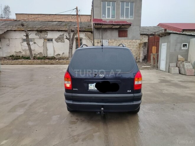 Opel Zafira 2001, 234,035 km - 2.2 л - Quba